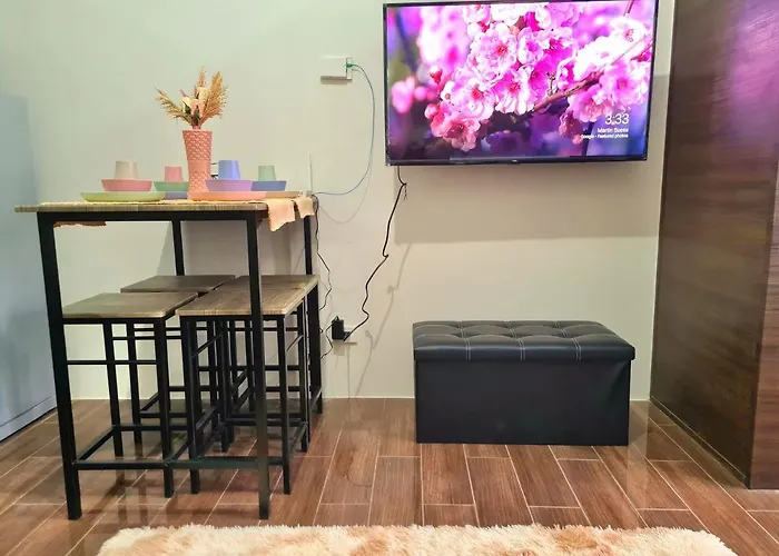 Tropical At Smdc Air Residences Makati * Manila